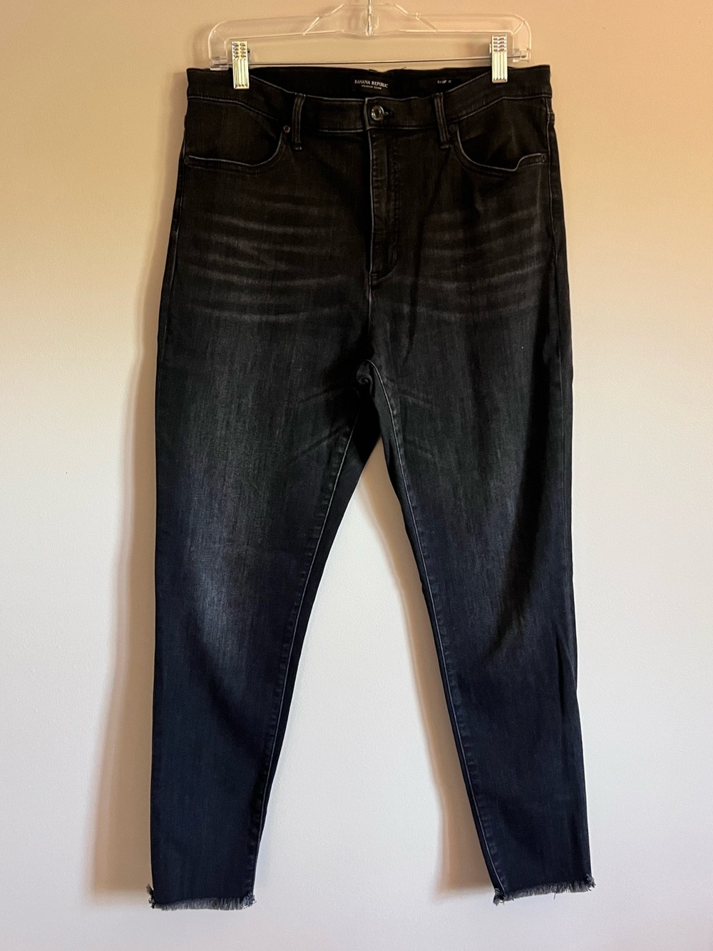 Banana Republic Women's Black  Skinny Jeans